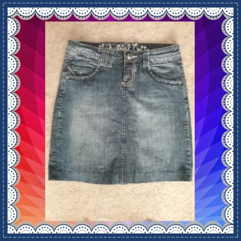 INDUSTRIAL  GATTAM  DEMIN SKIRT